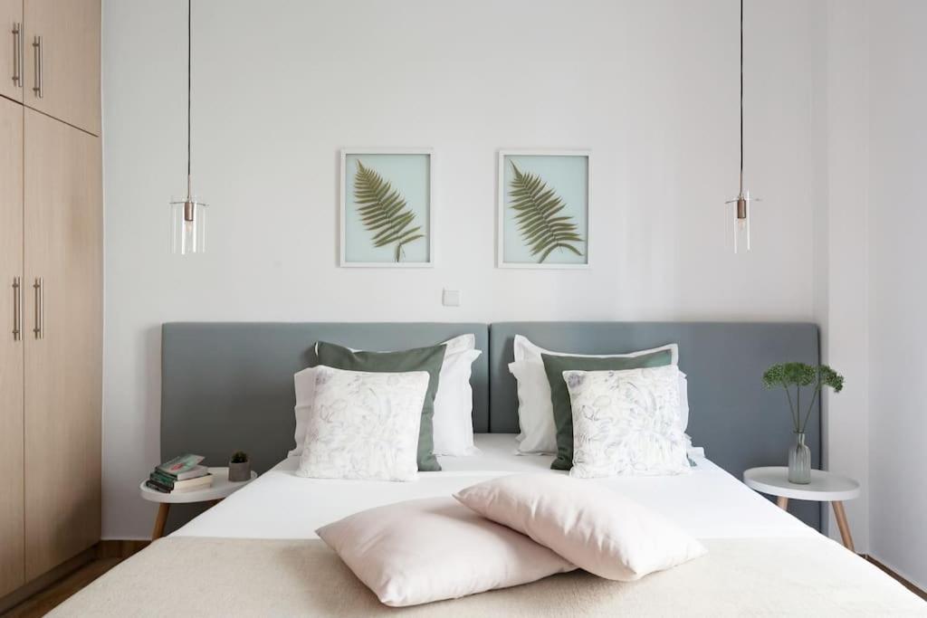 Your "Home Away From Home" - Phillopapou Hill Athena Bagian luar foto