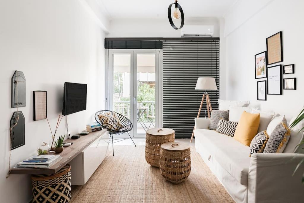 Your "Home Away From Home" - Phillopapou Hill Athena Bagian luar foto